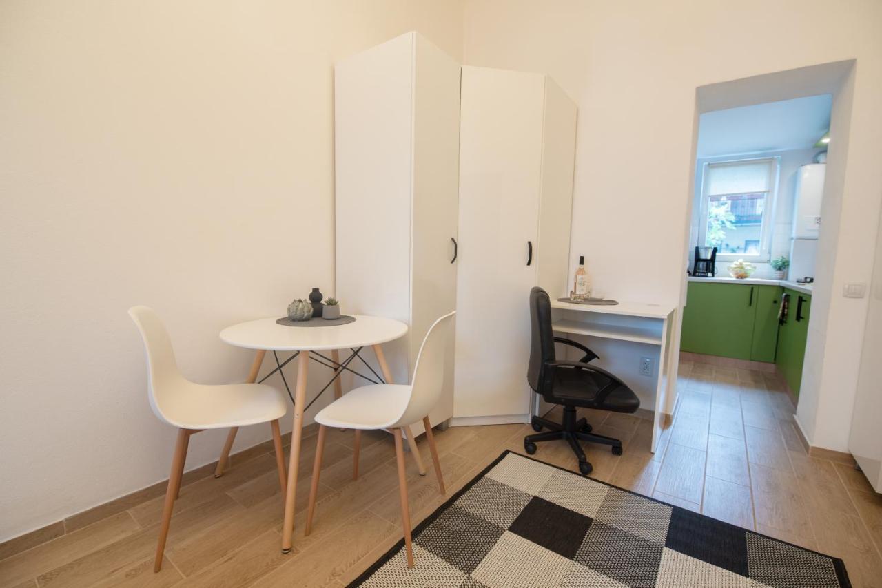 Central Bright Apartment Cluj-Napoca Extérieur photo